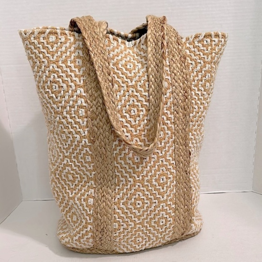Mandum from Etsy Tan and White Geometric Pattern Tote Bag hippie chic